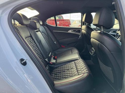 2021 Genesis G70 3.3T AWD