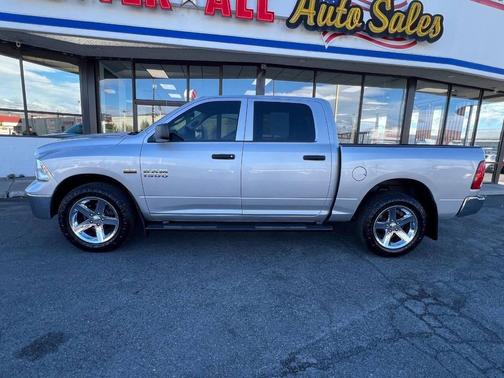 Bright Silver Metallic Clearcoat 2016 RAM 1500 Tradesman