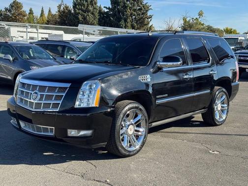 2013 Cadillac Escalade Platinum Edition