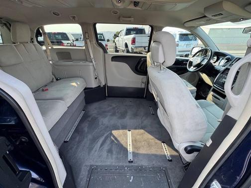 2012 Dodge Grand Caravan Crew