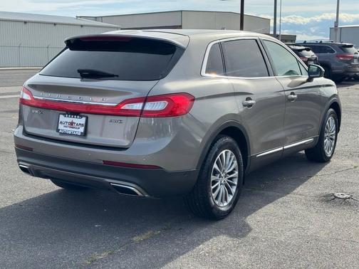 Palladium White Gold Metallic 2017 Lincoln MKX Select