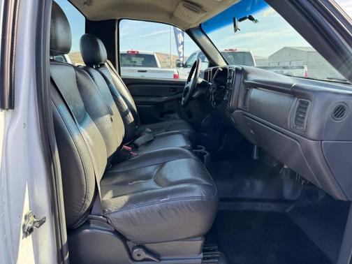 2003 Chevrolet Silverado 2500 Work Truck
