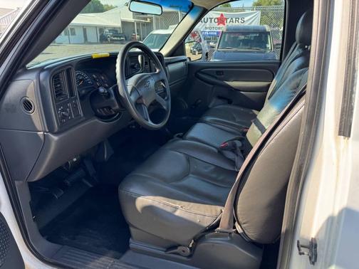 2003 Chevrolet Silverado 2500 Work Truck