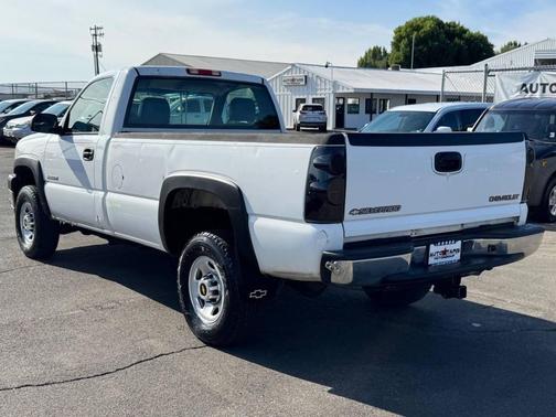 2003 Chevrolet Silverado 2500 Work Truck