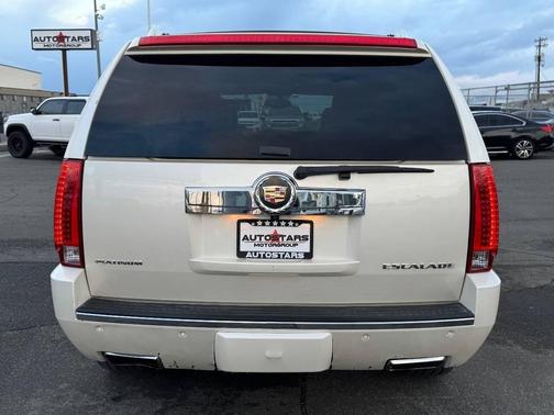 2013 Cadillac Escalade Platinum Edition