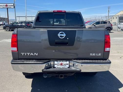 Smoke 2004 Nissan Titan XE Crew Cab
