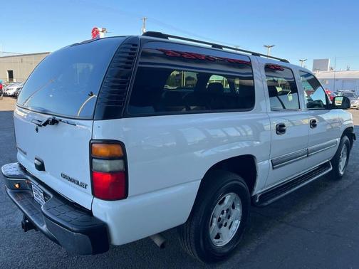 2004 Chevrolet Suburban 1500 LS