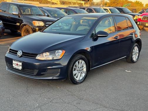 2016 Volkswagen Golf TSI S 4-Door