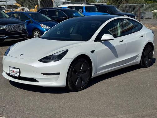 2021 Tesla Model 3 Standard Range Plus