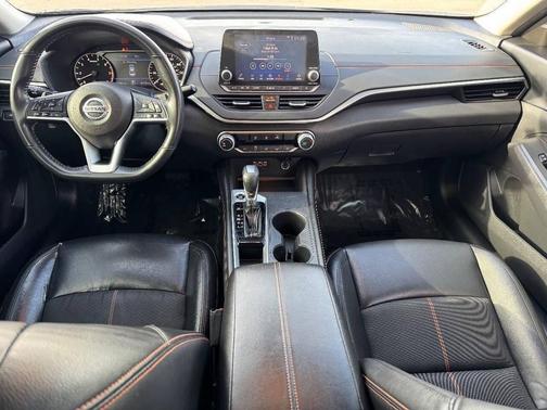 2022 Nissan Altima SR FWD