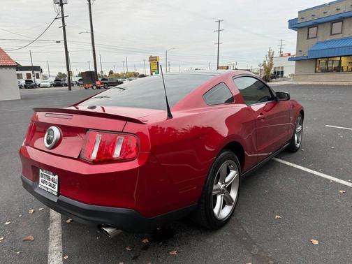 2010 Ford Mustang GT Premium