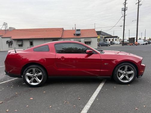 2010 Ford Mustang GT Premium