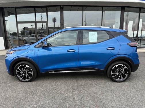 Bright Blue Metallic 2022 Chevrolet Bolt EUV FWD Premier