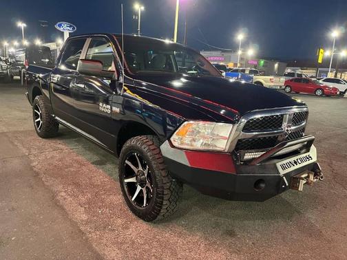 2017 RAM 1500 SLT