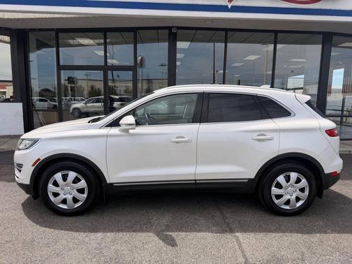 White Platinum Metallic Tri-Coat 2015 Lincoln MKC Base
