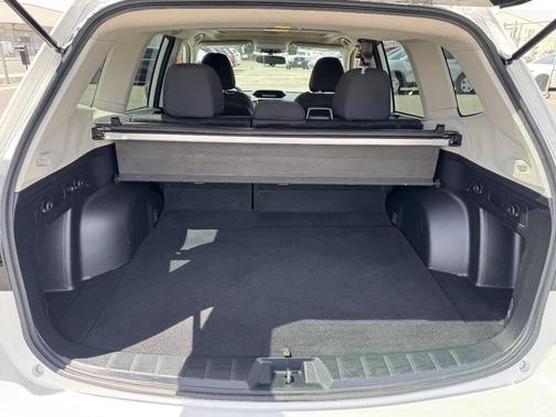 Crystal White Pearl 2020 Subaru Forester Premium