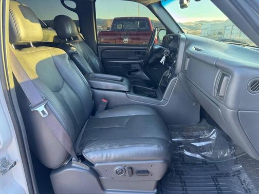2005 GMC Sierra 1500 SLT Crew Cab