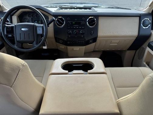 2008 Ford F-350 XLT Crew Cab Super Duty