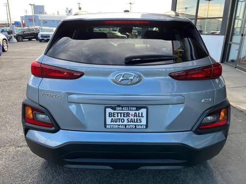 2021 Hyundai KONA SEL
