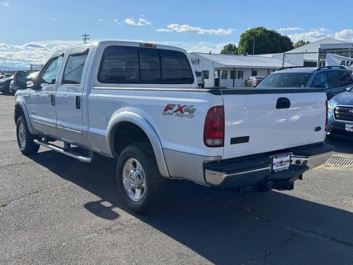Oxford White Clearcoat/Silver 2005 Ford F-250 Lariat