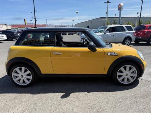 2007 MINI Cooper S Base