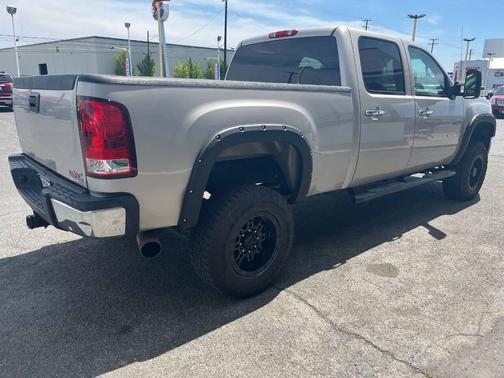 2007 GMC Sierra 2500 SLT H/D Crew Cab