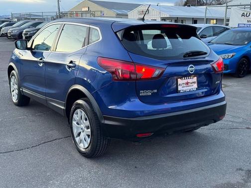 2018 Nissan Rogue Sport S