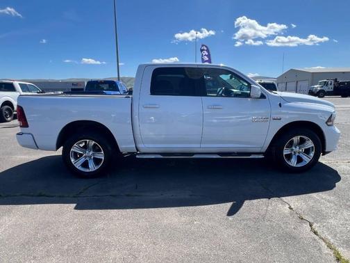 Bright White Clear Coat 2015 RAM 1500 Sport