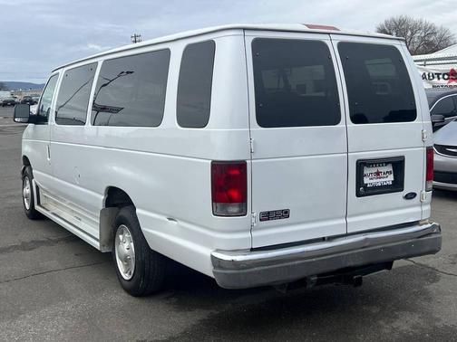 2003 Ford E350 Super Duty XL Wagon