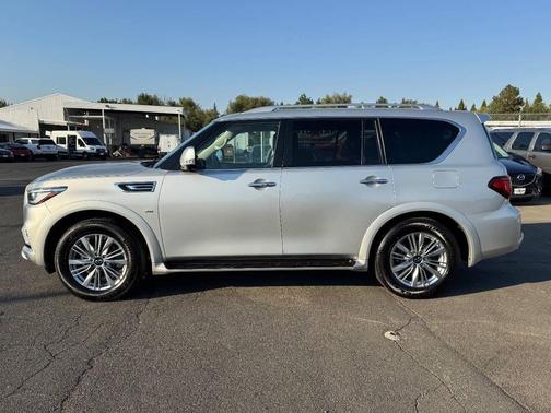 2020 INFINITI QX80 Luxe