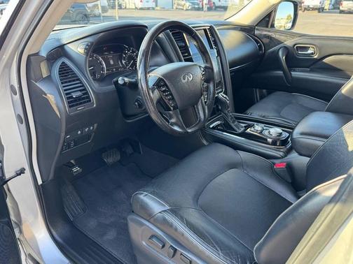 2020 INFINITI QX80 Luxe