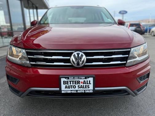 Cardinal Red Metallic 2019 Volkswagen Tiguan 2.0T SE 4MOTION