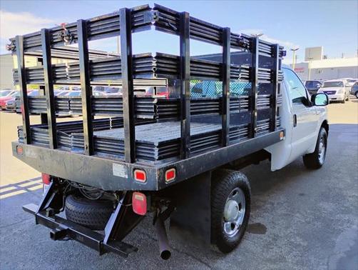 2007 Ford F-250 4X2 2dr Regular Cab 137 in. WB