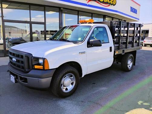 2007 Ford F-250 4X2 2dr Regular Cab 137 in. WB