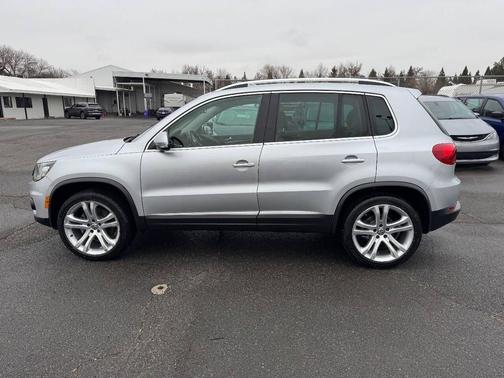 2012 Volkswagen Tiguan SEL