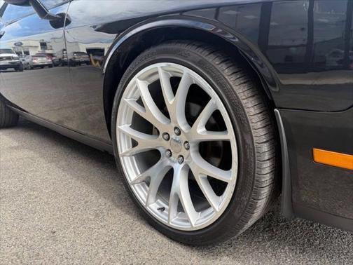 2013 Dodge Challenger SXT