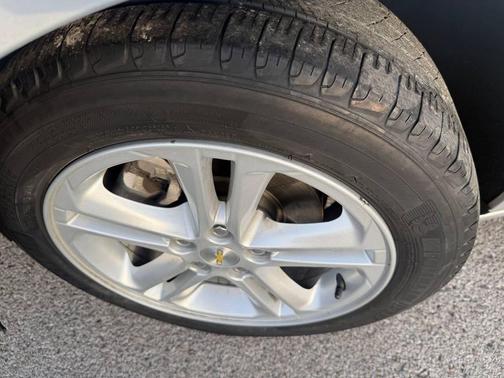 Silver 2016 Chevrolet Cruze LT Auto