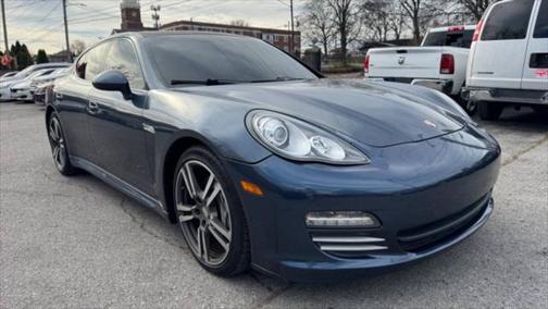 2011 Porsche Panamera 4
