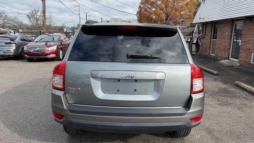 2012 Jeep Compass Sport