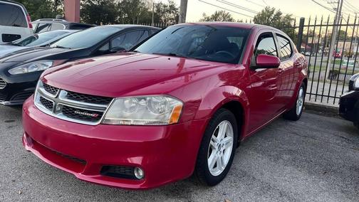 2013 Dodge Avenger SXT 4dr Sedan