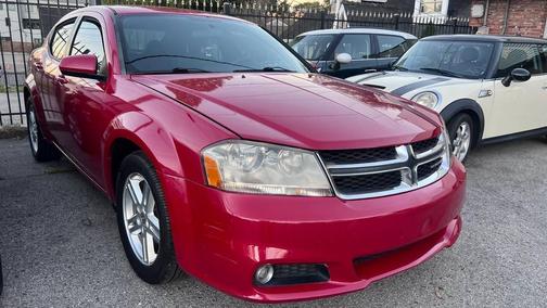 2013 Dodge Avenger SXT 4dr Sedan