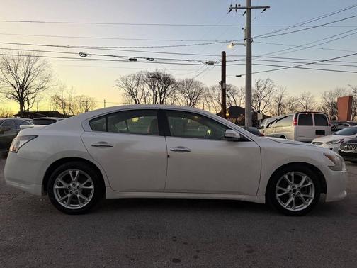 2014 Nissan Maxima SV