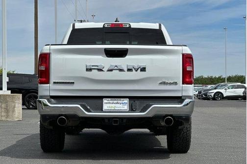Bright White Clearcoat 2025 RAM 1500 Big Horn