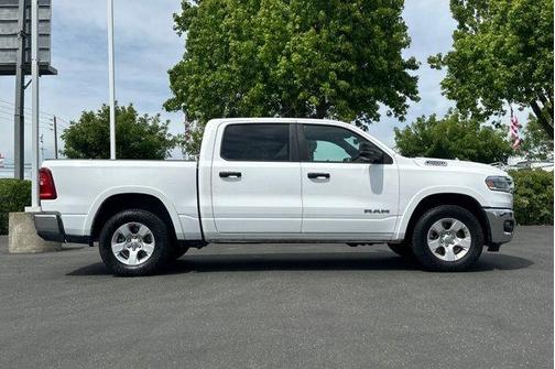 Bright White Clearcoat 2025 RAM 1500 Big Horn