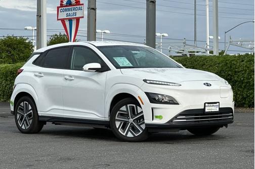 White 2023 Hyundai KONA EV SE