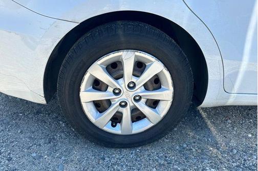 Clear White 2017 Kia Rio LX