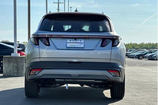 Shimmering Silver 2026 Hyundai TUCSON Plug-In Hybrid Limited