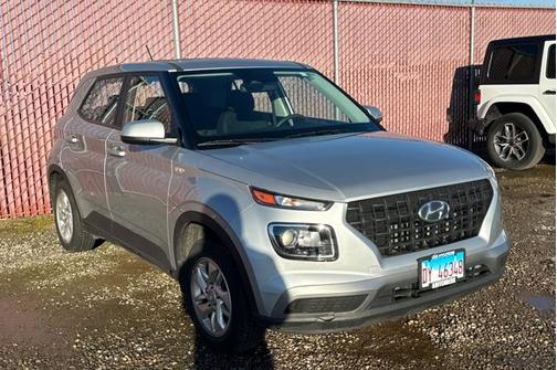 2023 Hyundai VENUE SE