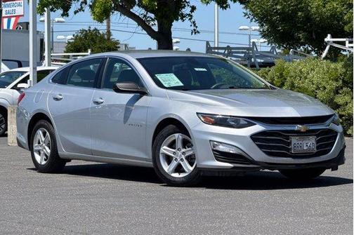 Silver Ice Metallic 2020 Chevrolet Malibu 1LS