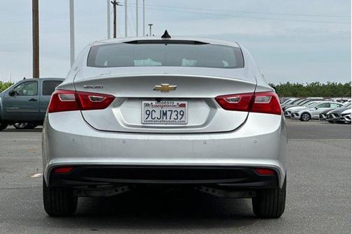 Silver Ice Metallic 2022 Chevrolet Malibu 1LS